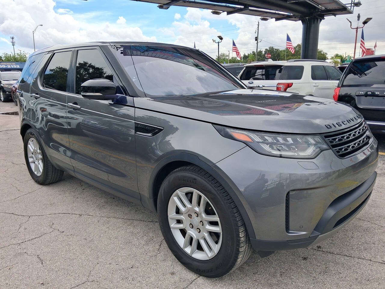 Used 2018 Land Rover Discovery HSE AWD/4WD image 7