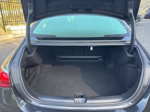 Used 2025 Mercedes-Benz E 350 4MATIC Sedan image 9