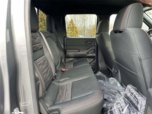 New 2026 Nissan Frontier PRO-4X w/ Pro-4x Convenience Package image 11