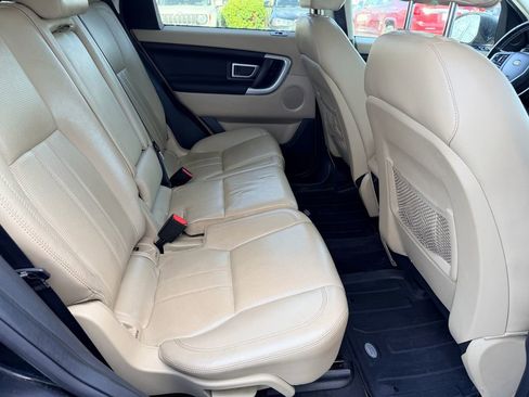 Used 2016 Land Rover Discovery Sport HSE image 15