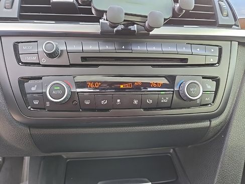 Used 2015 BMW 320i Sedan image 30