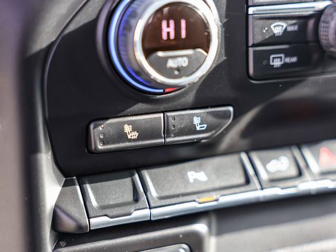 Used 2022 Chevrolet Silverado 1500 LT Trail Boss w/ LT Trail Boss Premium Package image 12