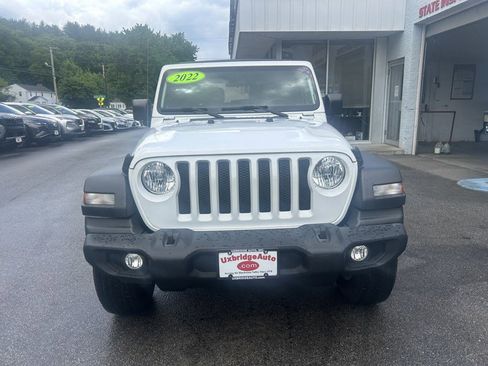Used 2022 Jeep Wrangler Sport AWD/4WD image 3