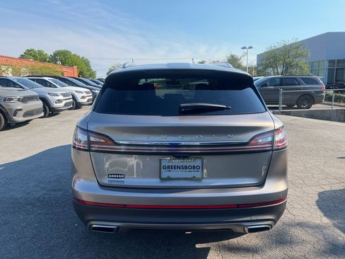 Used 2021 Lincoln Nautilus FWD w/ Equipment Group 101A image 4