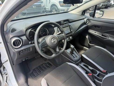 Used 2025 Nissan Versa S w/ Trunk Package FWD image 4