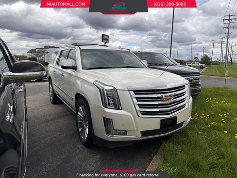 Used 2015 Cadillac Escalade ESV Platinum AWD/4WD image 3