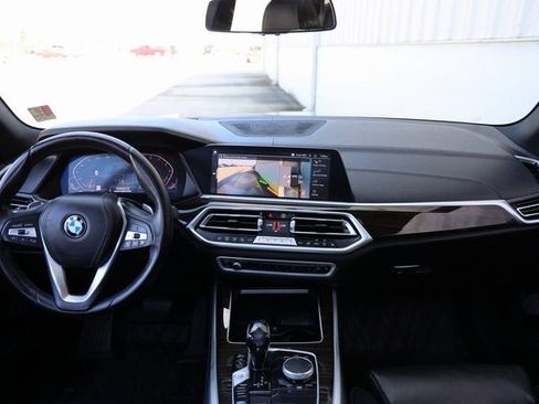 Used 2020 BMW X5 sDrive40i w/ Premium Package image 11