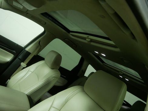 Used 2021 Buick Enclave Essence w/ Sound and Sites Package image 10