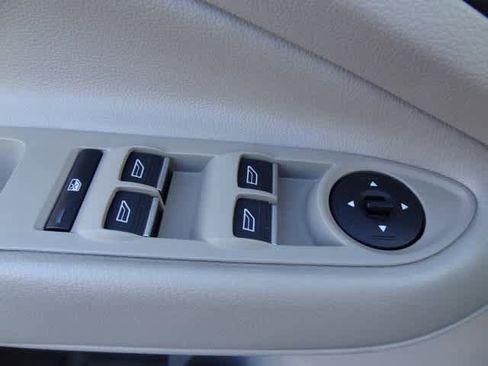 Certified 2017 Ford C-MAX Titanium w/ Equipment Group 301A image 19