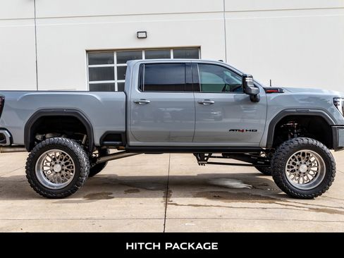 Used 2024 GMC Sierra 2500 AT4 w/ AT4 Premium Plus Package image 10