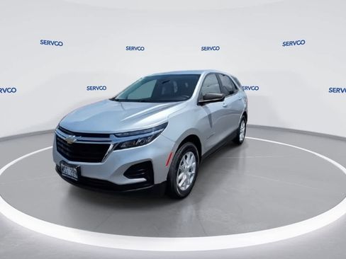 Used 2022 Chevrolet Equinox LS AWD/4WD image 4