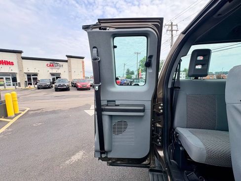 Used 2015 Ford F250 XL w/ Power Equipment Group AWD/4WD image 31