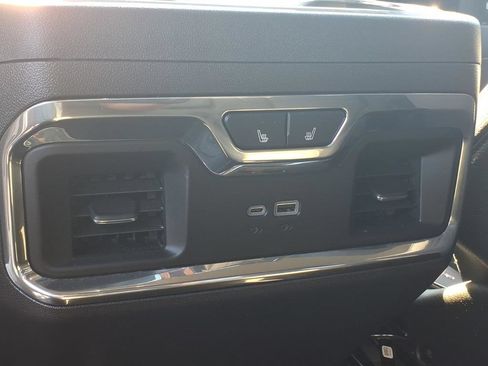 Used 2024 GMC Sierra 1500 Denali w/ Denali Reserve Package AWD/4WD image 17