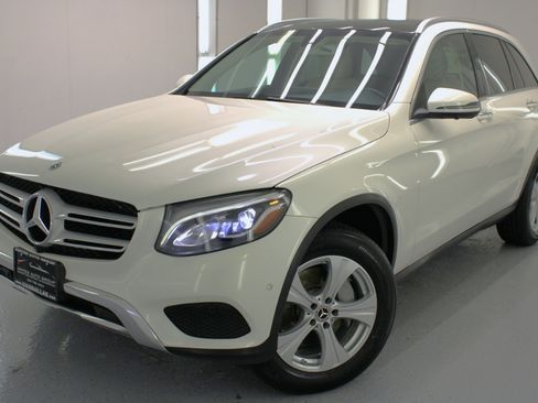 Used 2018 Mercedes-Benz GLC 300 GLC 300 SUV w/ Multimedia Package image 28
