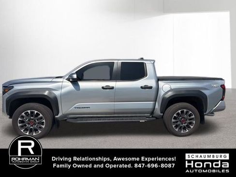 Used 2024 Toyota Tacoma TRD Off-Road image 2