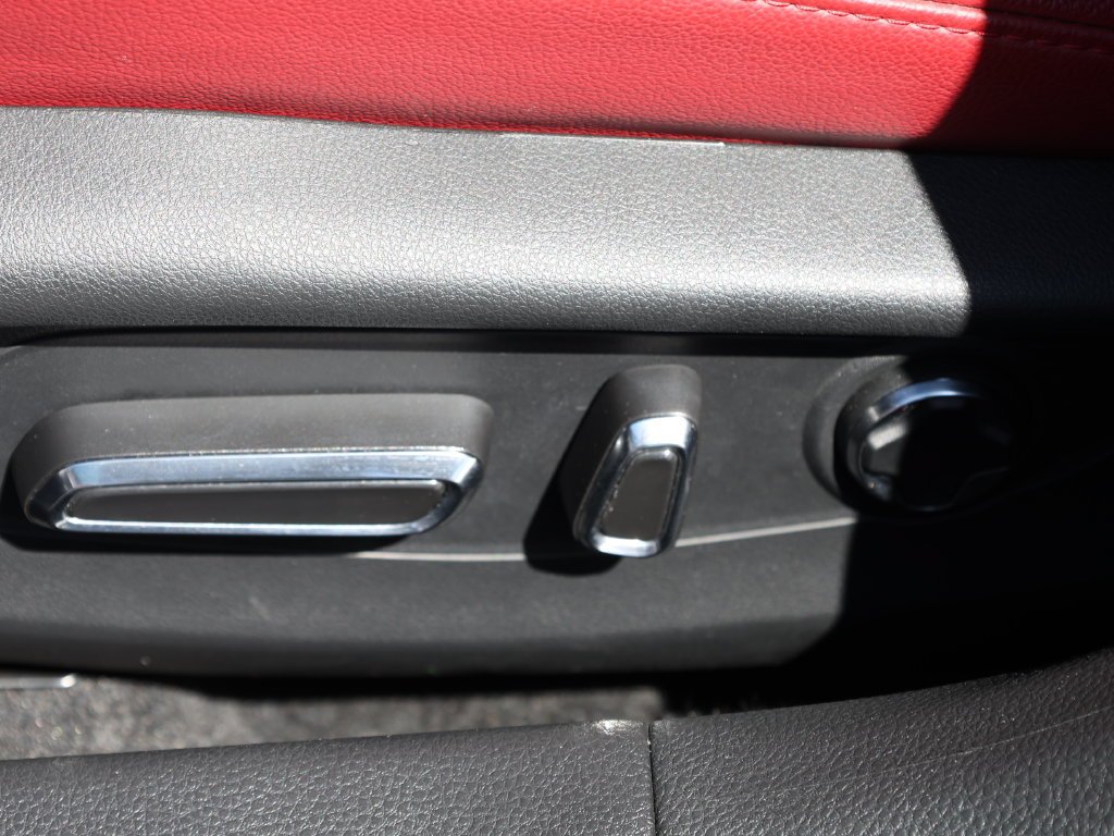 Used 2025 Acura Integra A-Spec w/ Technology Package FWD image 17