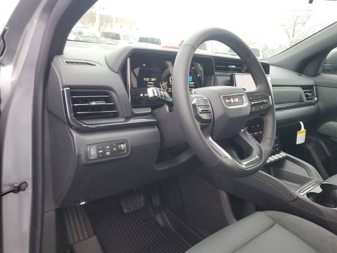 New 2026 GMC Terrain AT4 w/ LPO, Black Badging Package AWD/4WD image 18