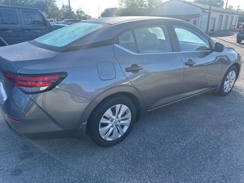 Used 2025 Nissan Sentra S FWD image 10
