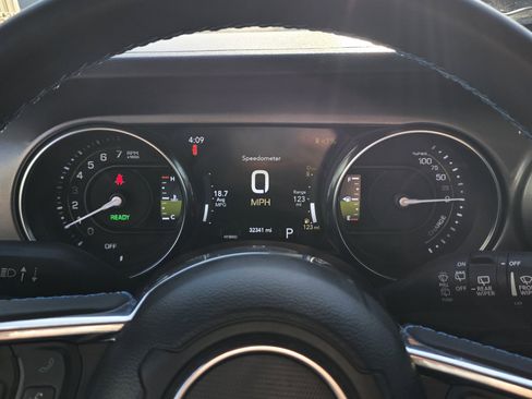 Certified 2023 Jeep Wrangler Rubicon image 15