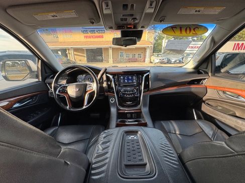 Used 2017 Cadillac Escalade ESV Premium Luxury image 26