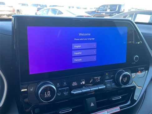 New 2026 Toyota Highlander XLE image 22