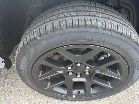 Used 2025 RAM 1500 Laramie w/ Night Edition AWD/4WD image 9