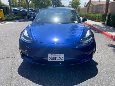 Used 2022 Tesla Model 3 Long Range AWD/4WD image 3