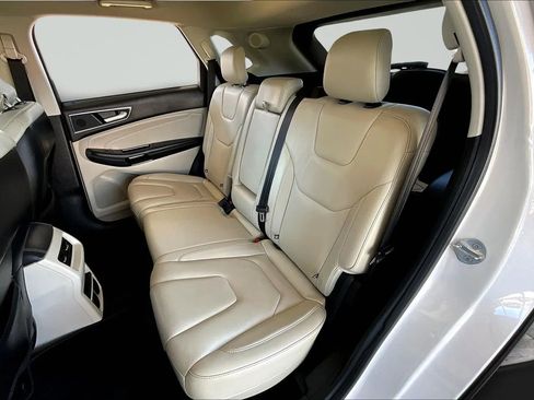 Used 2018 Ford Edge Titanium w/ Technology Package image 19