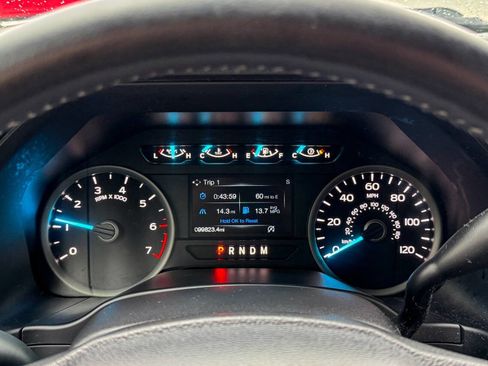 Used 2019 Ford F150 XLT w/ Equipment Group 302A Luxury AWD/4WD image 30