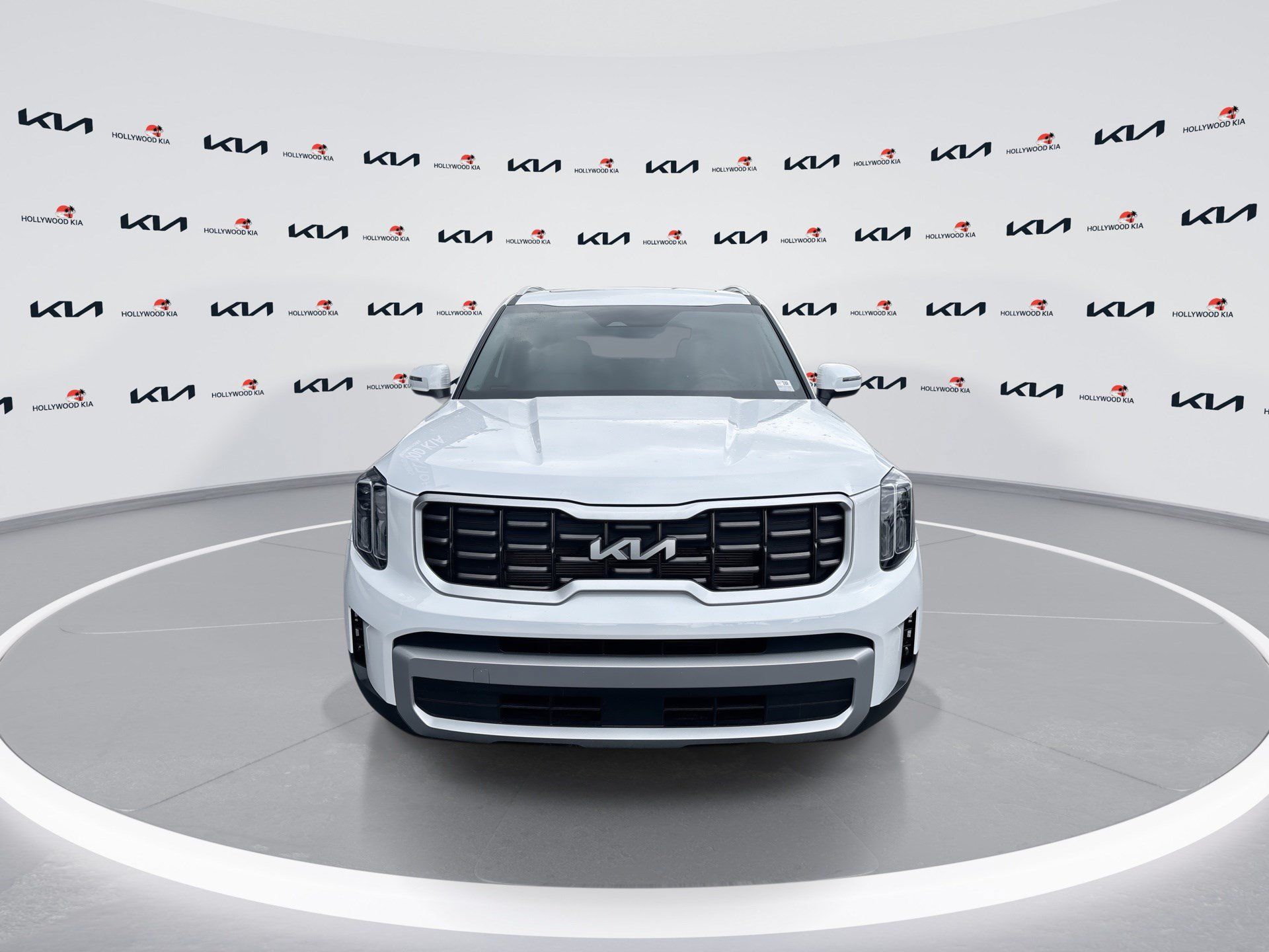 Used 2025 Kia Telluride S FWD image 3