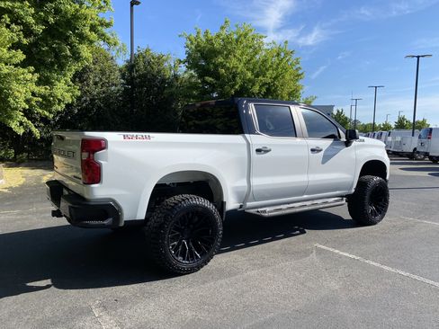 New 2026 Chevrolet Silverado 1500 Custom Trail Boss w/ LPO, Dark Essentials Package AWD/4WD image 9