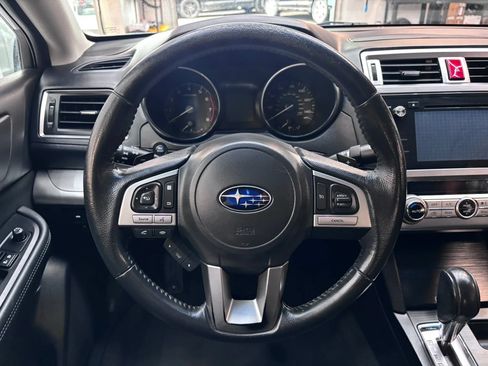 Used 2017 Subaru Legacy 2.5i Premium w/ Moonroof Package AWD/4WD image 13