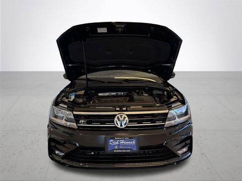 Used 2020 Volkswagen Tiguan SE R-Line AWD/4WD image 5