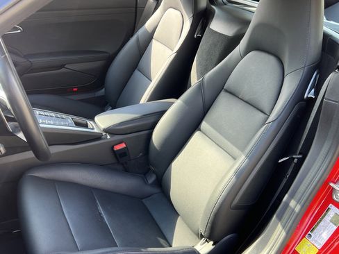 Certified 2025 Porsche 718 Cayman S image 5