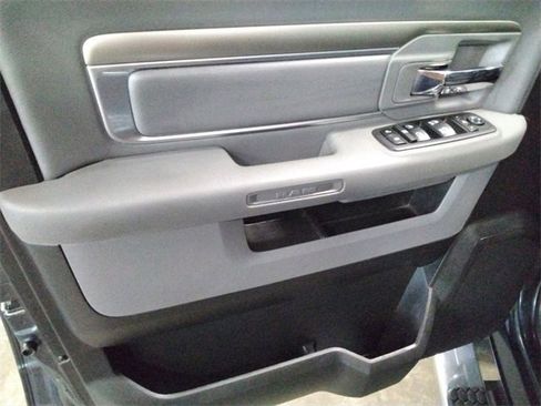 Used 2019 RAM 1500 Big Horn image 29