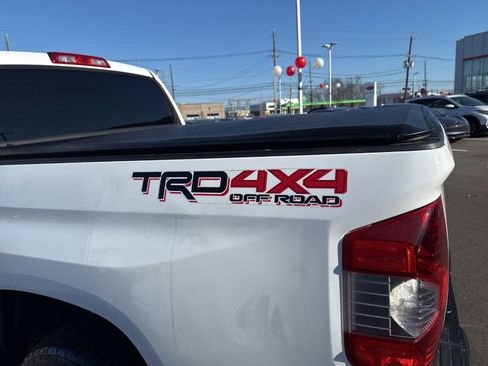 Used 2014 Toyota Tundra SR5 w/ TRD Off Road Package image 9