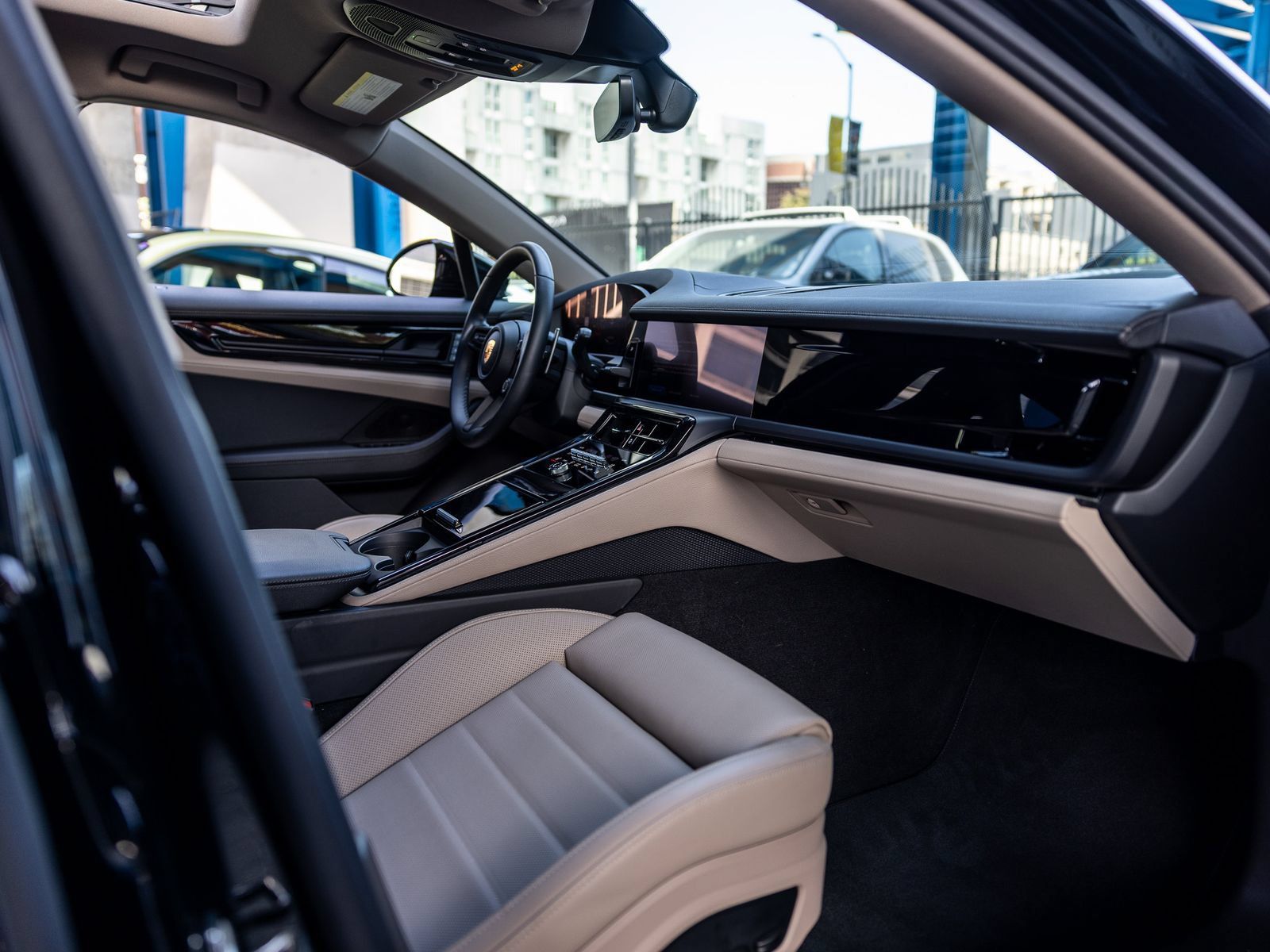 Certified 2025 Porsche Panamera image 50