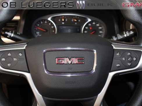 Used 2023 GMC Acadia SLE w/ Driver Convenience Package AWD/4WD image 25
