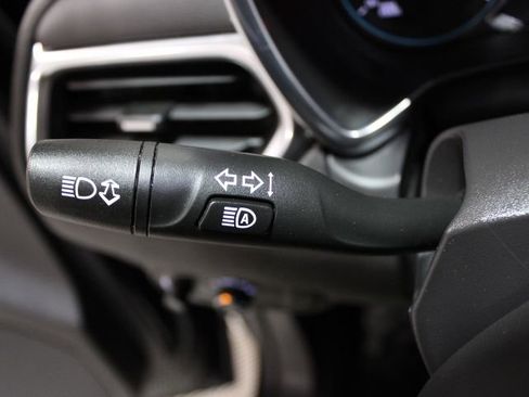 Used 2024 Chevrolet Equinox LT image 36