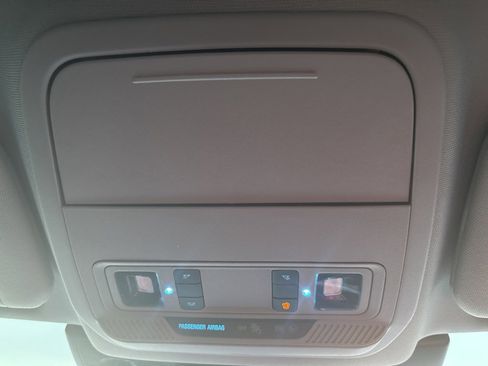 Used 2022 Ford Explorer Limited image 28