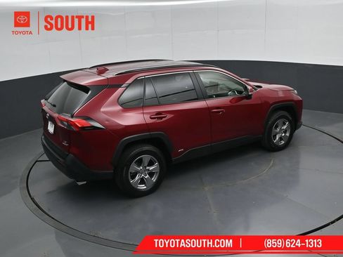 Used 2023 Toyota RAV4 LE AWD/4WD image 44