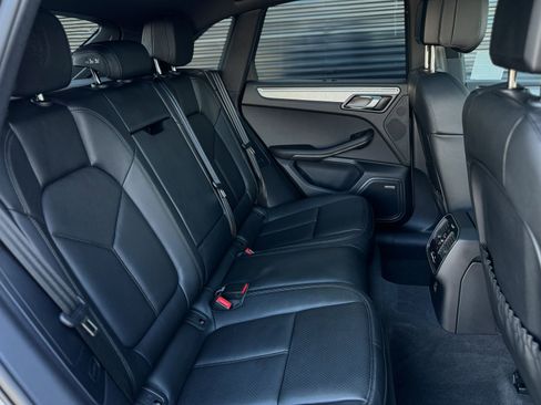 Certified 2026 Porsche Macan AWD/4WD image 25