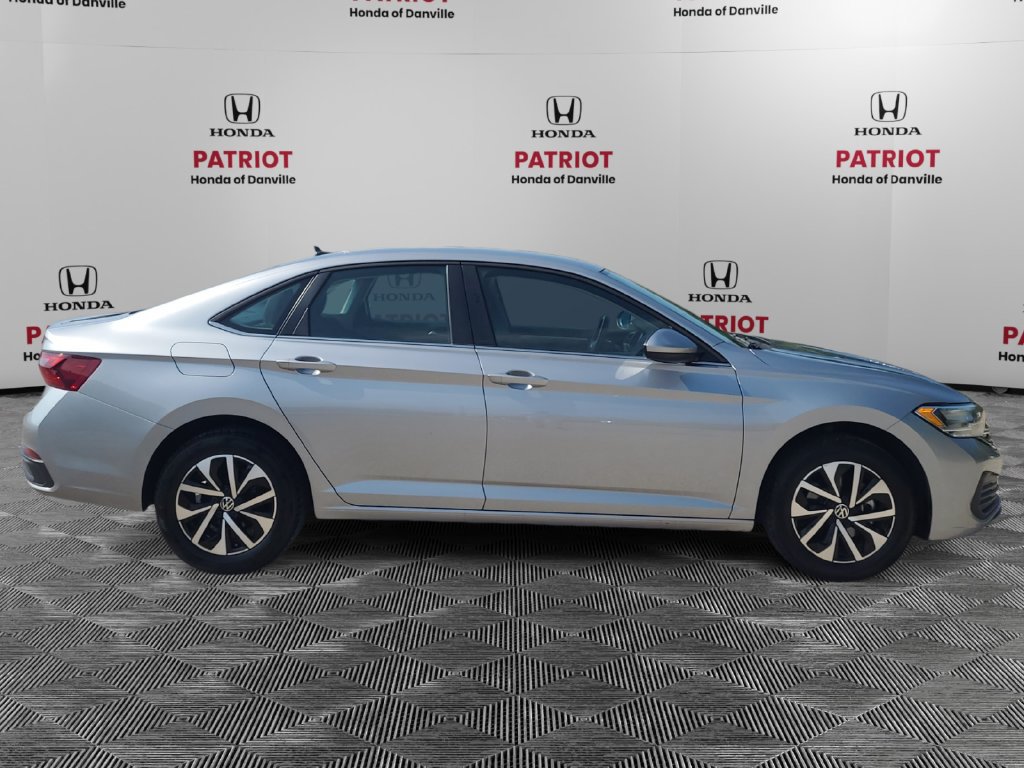 Used 2024 Volkswagen Jetta S FWD image 6