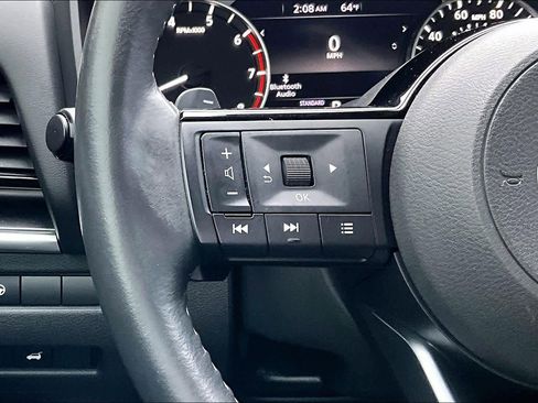 Used 2021 Nissan Rogue SV w/ Premium Package image 23