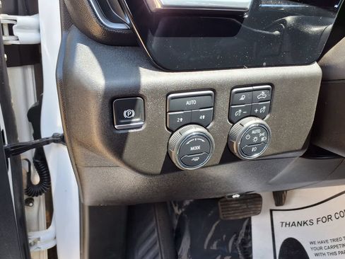 Used 2025 Chevrolet Silverado 1500 LTZ AWD/4WD image 22