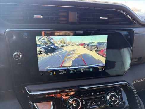 Used 2023 GMC Sierra 1500 AT4X image 19