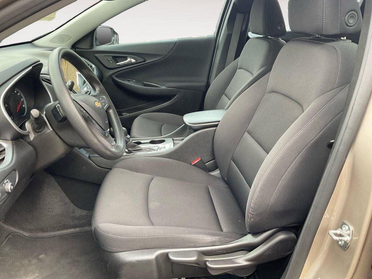 Used 2024 Chevrolet Malibu LS FWD image 9