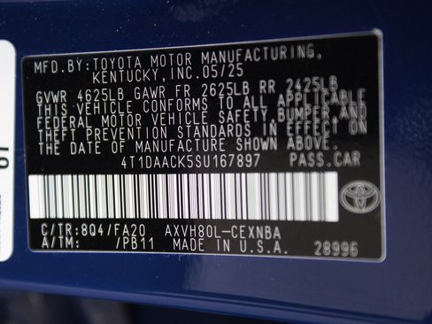 Used 2025 Toyota Camry LE w/ Convenience Package image 26