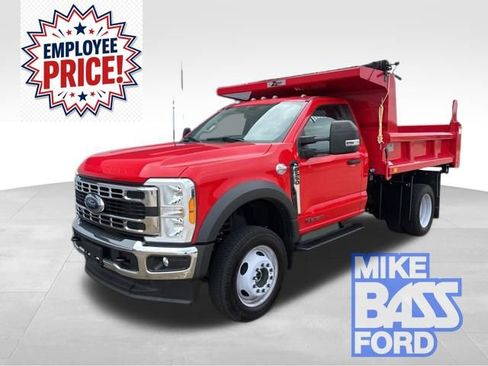 New 2023 Ford F550 4x4 Regular Cab Super Duty image 1