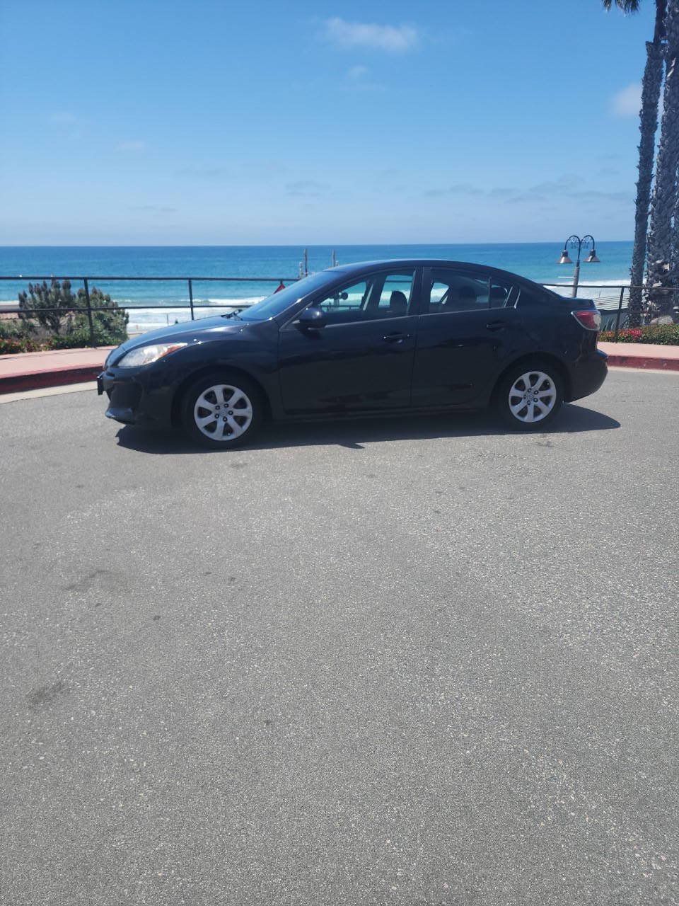 Used 2013 MAZDA MAZDA3 i SV w/ Convenience Pkg FWD image 1